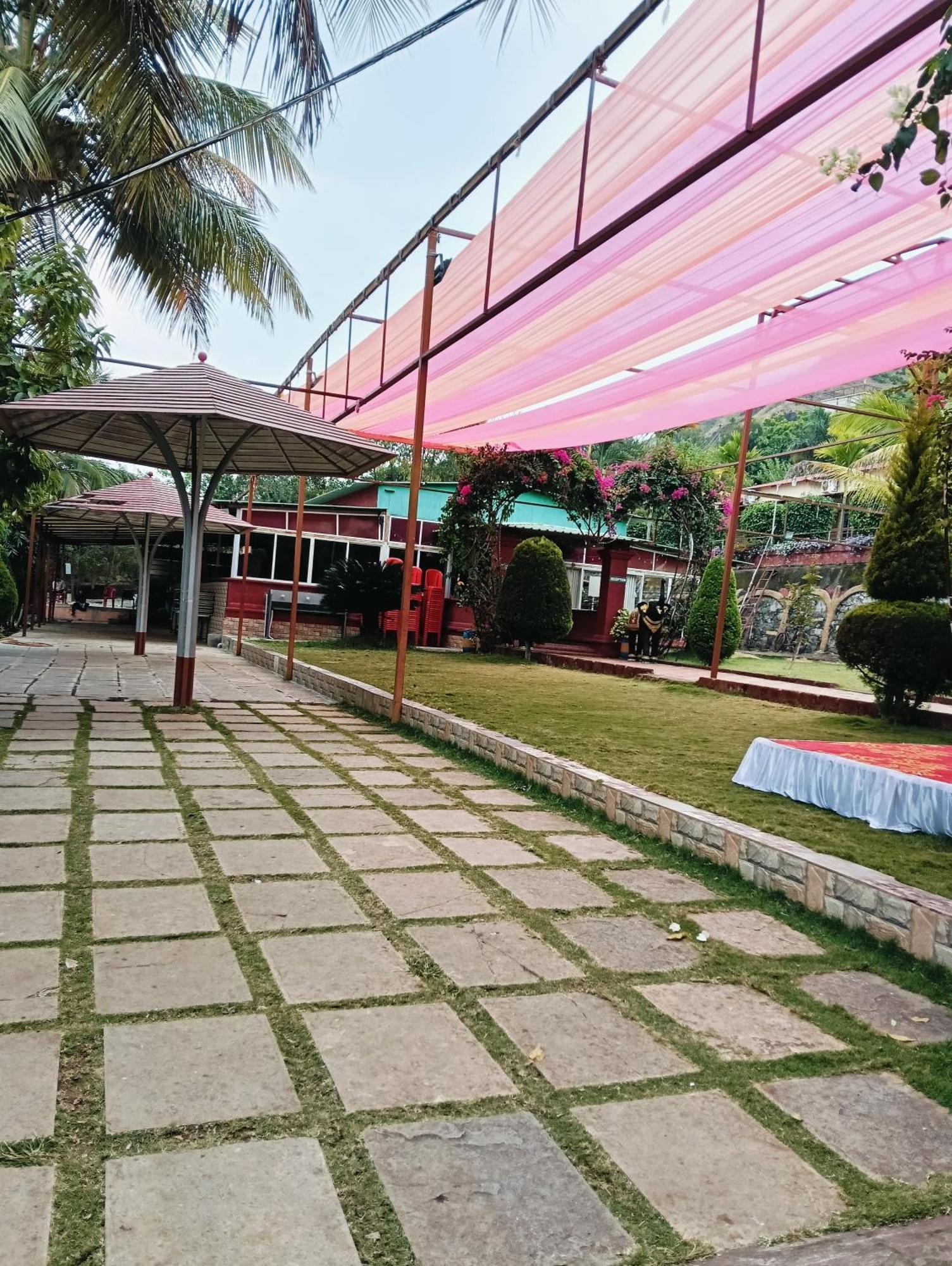 Madhura Agro Tourism Wai Exterior foto