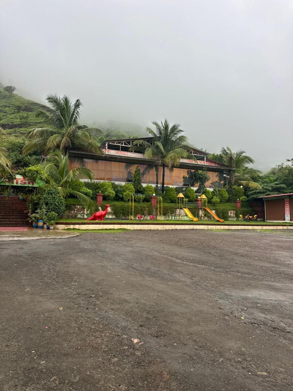 Madhura Agro Tourism Wai Exterior foto