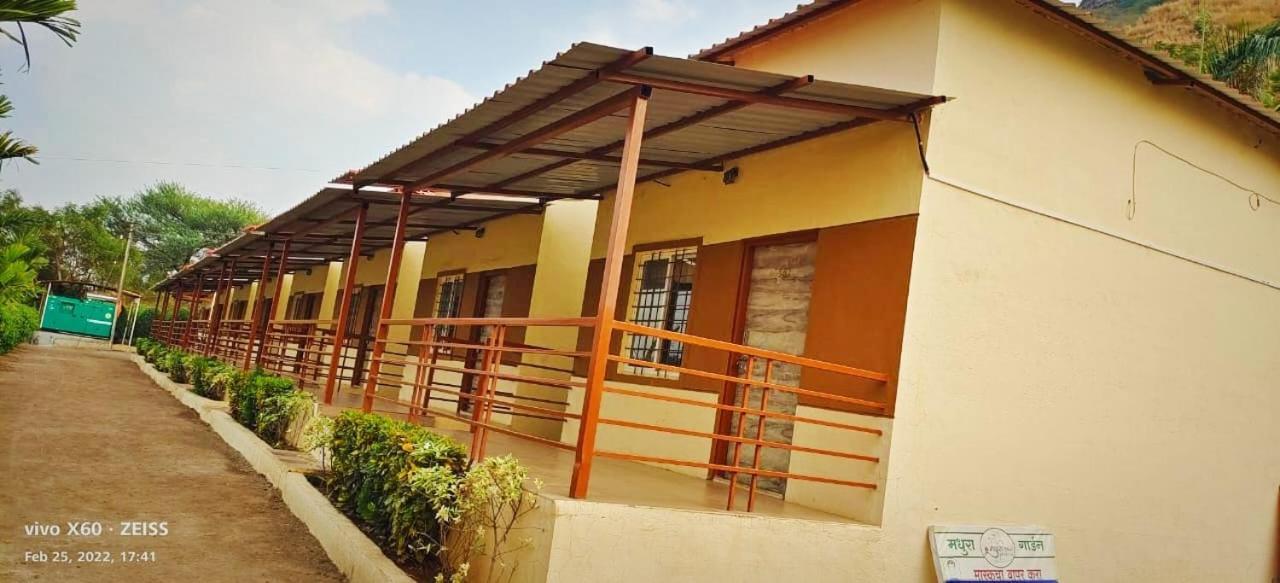 Madhura Agro Tourism Wai Exterior foto